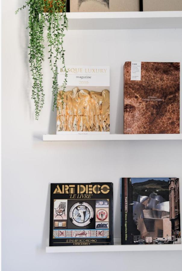 Apartamento Eclectico En El Centro De La Ciudad San Sebastian Luaran gambar
